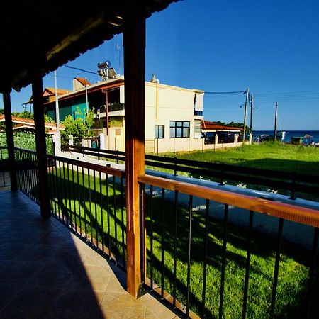 Enalio Beach House Nea Kallikrateia Екстер'єр фото