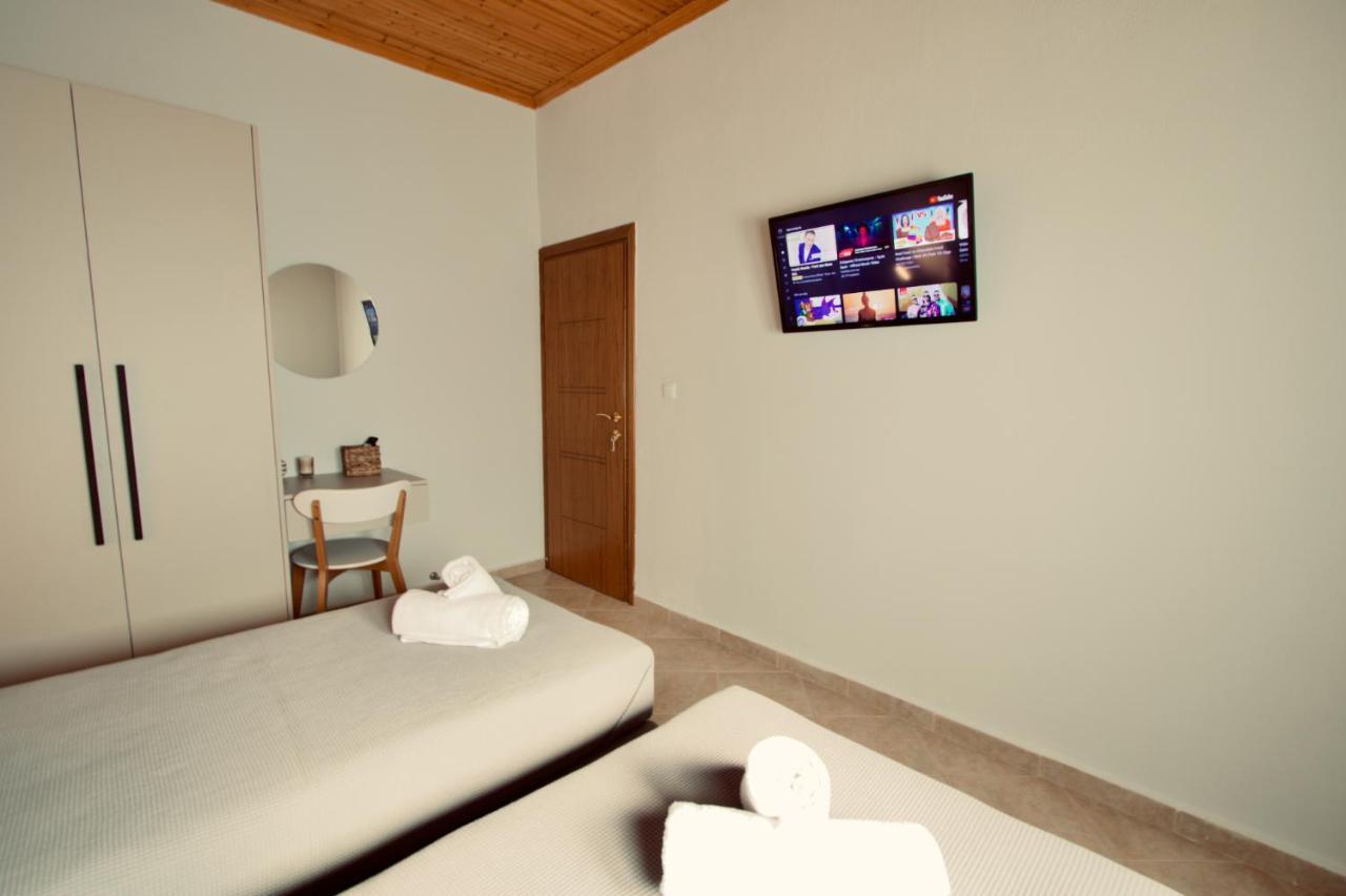 Enalio Beach House Nea Kallikrateia Екстер'єр фото