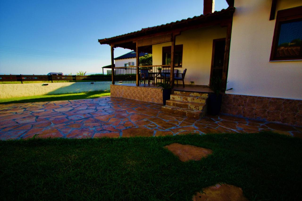 Enalio Beach House Nea Kallikrateia Екстер'єр фото