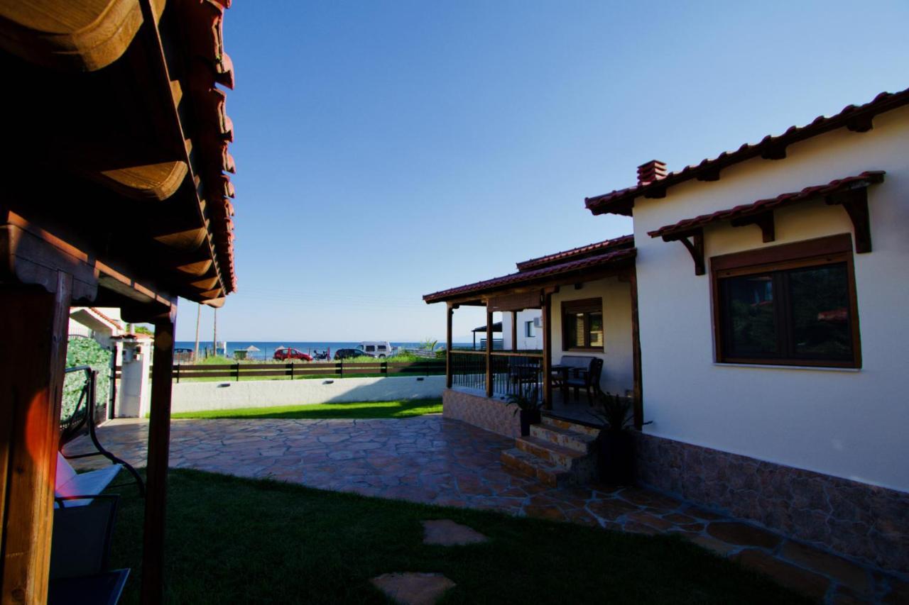 Enalio Beach House Nea Kallikrateia Екстер'єр фото