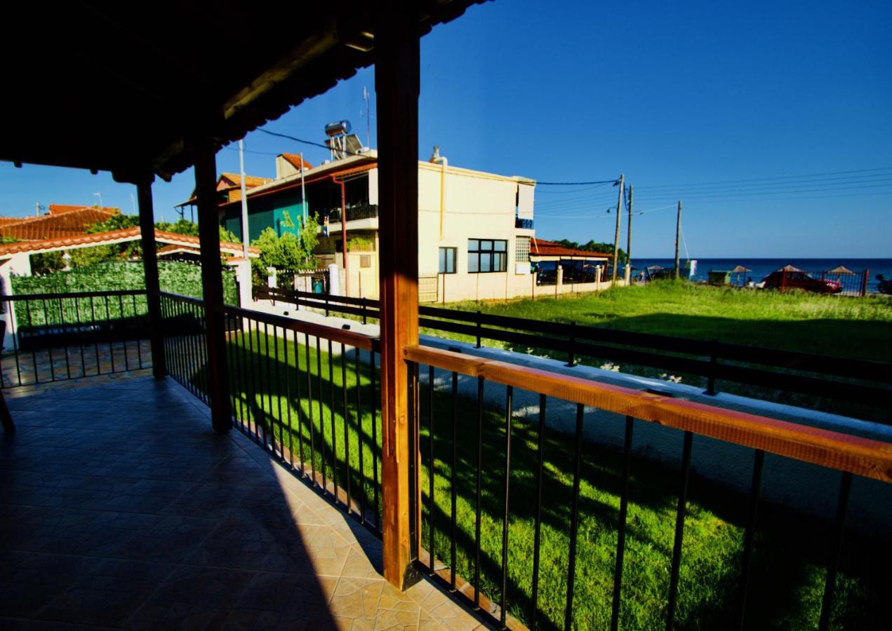 Enalio Beach House Nea Kallikrateia Екстер'єр фото